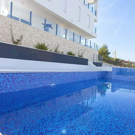 Solis Okrug Gornji * Trogir