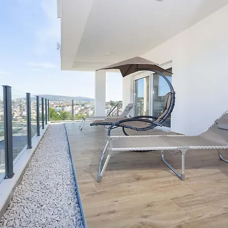 Solis Okrug Gornji *