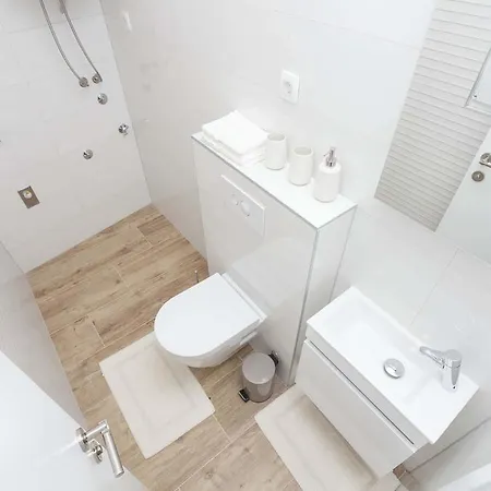 Apartment Solis Okrug Gornji