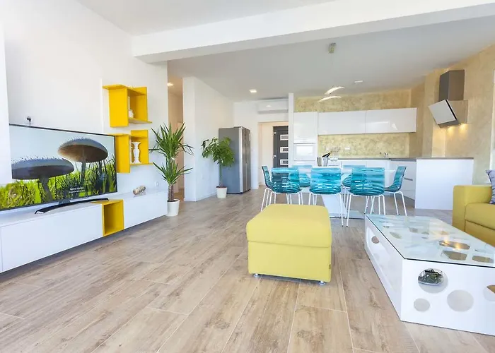 Appartement Solis Okrug Gornji